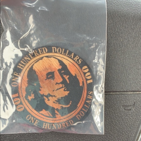 Jewelry - Picture 6 of 8